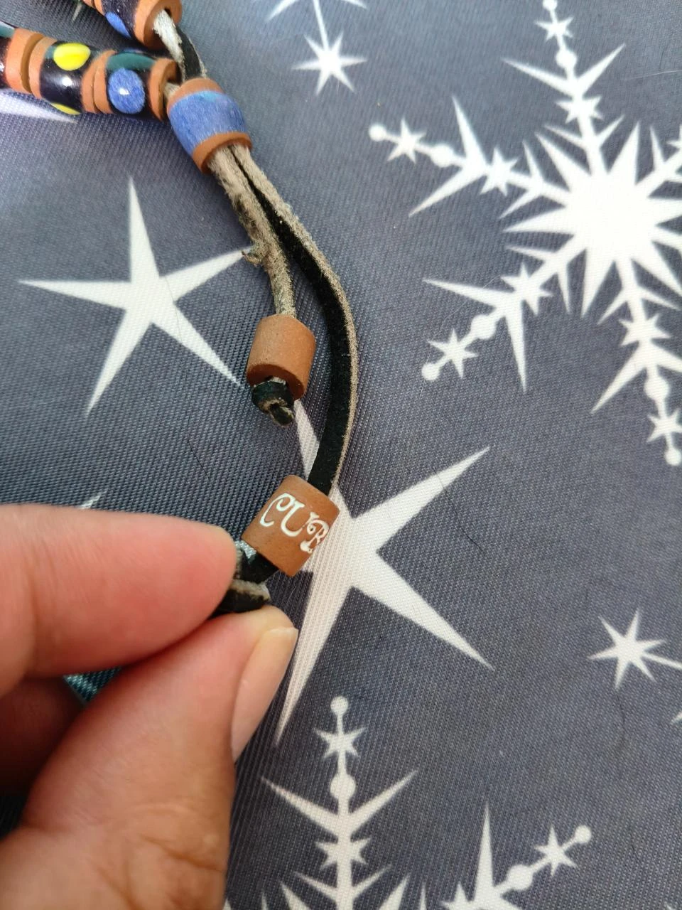 Pulsera artesanal multicolor con piezas de barro/cerámica "Cuba" – photo 3